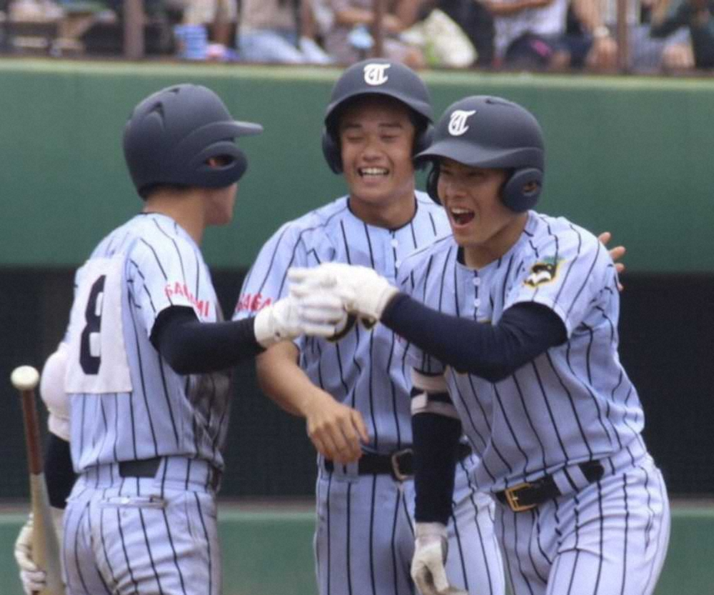 【画像・写真】【神奈川】東海大相模、慶応に昨夏のリベンジ！3発12安打で圧勝　遠藤がトドメ3ラン