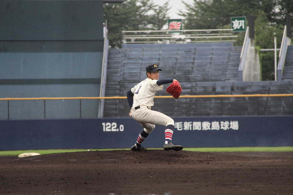 【画像・写真】【群馬】前橋商4年ぶり4強　市場、今夏初安打がV打　歓声に感謝