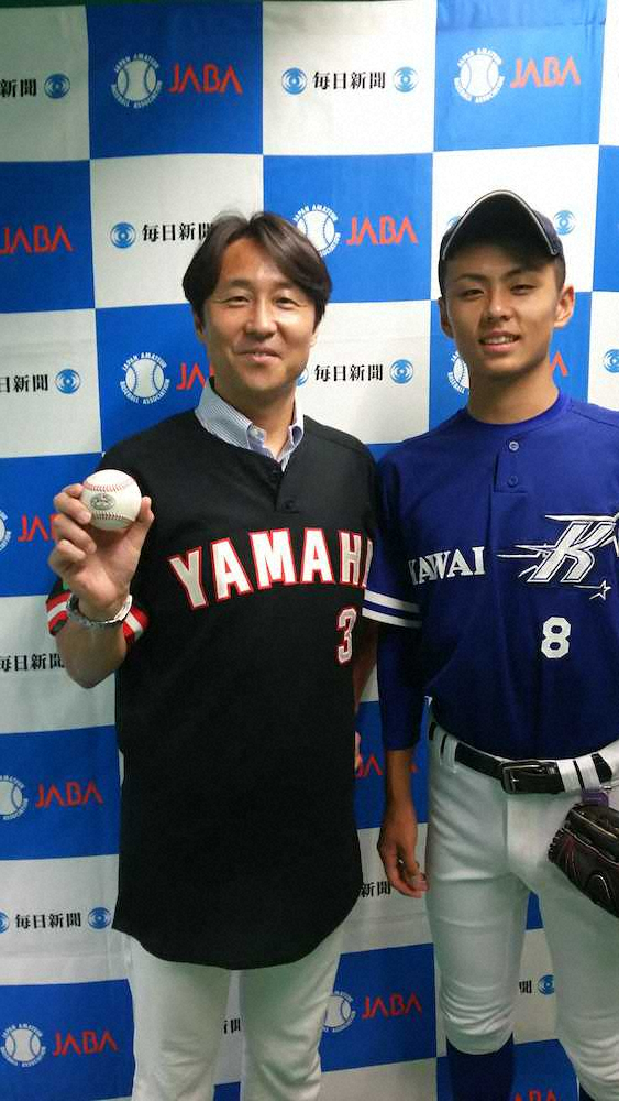 【画像・写真】都市対抗野球準決勝　始球式に01年河合のV戦士親子登場