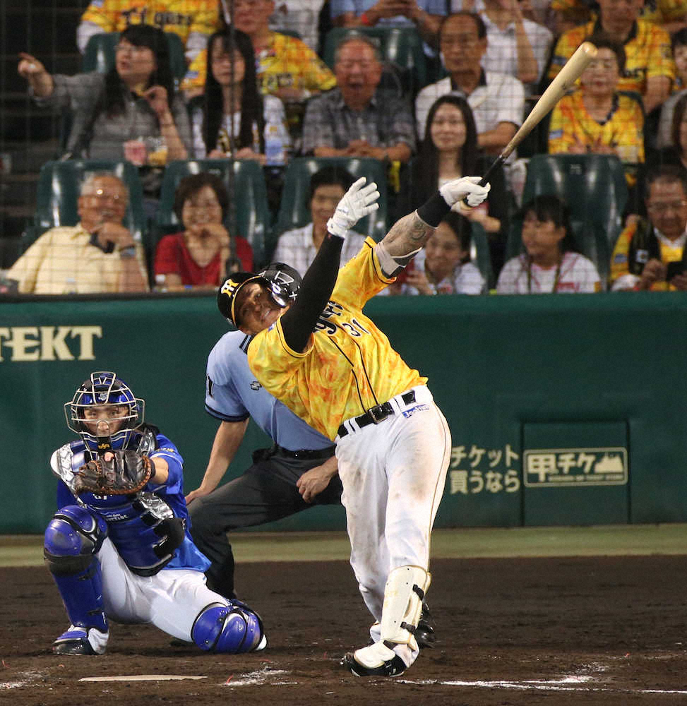 【画像・写真】阪神マルテ“共闘宣言弾”「不敗神話」継続8号ソロ