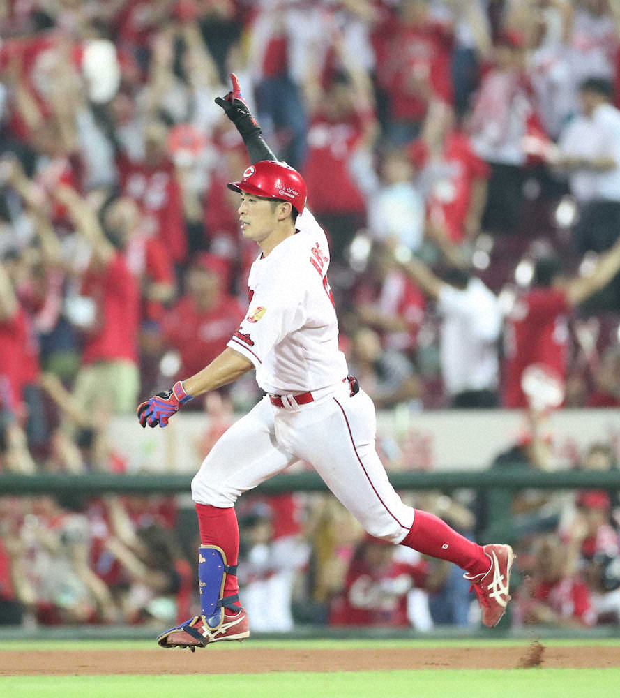 【画像・写真】広島・安部、延長サヨナラ弾　9回2死からバティ土壇場弾　また自力V消滅阻止