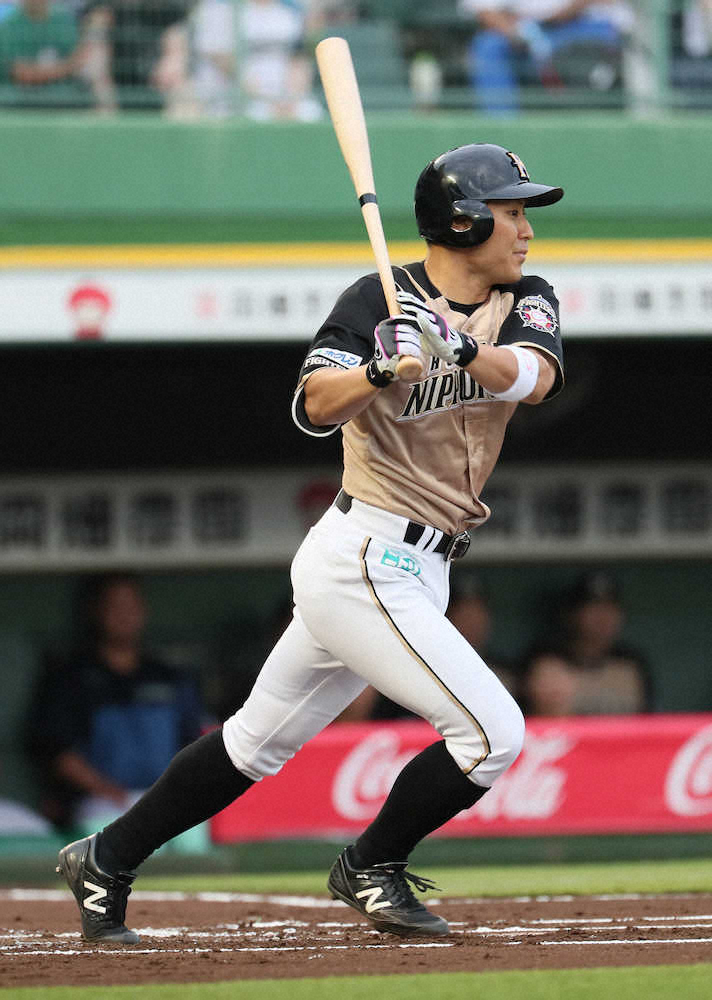 【画像・写真】日本ハム田中賢“最後の神戸”でマルチ　18年前の苦い記憶「僕がエラーもして…」