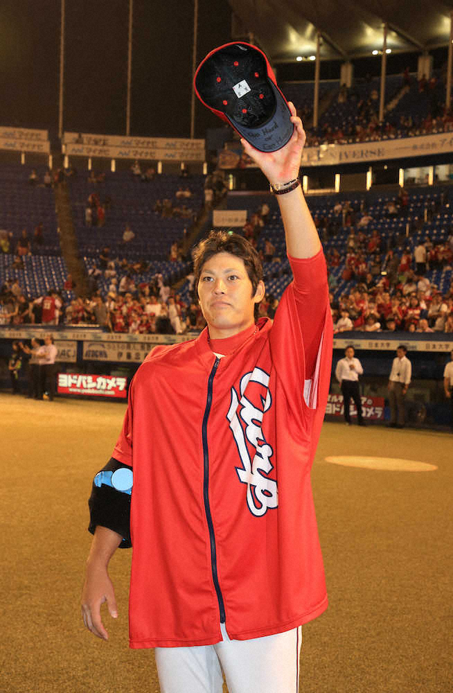 【画像・写真】広島・九里　吠えた5勝目！ヤクルト戦今季初勝利　ドラ1小園には「凄いと思います、はい。凄いです…」