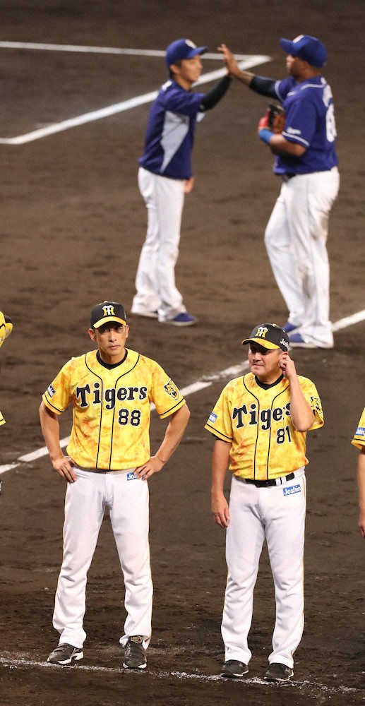 【画像・写真】阪神・矢野監督　中日・山本にプロ初星献上「投げっぷり、度胸がいい」