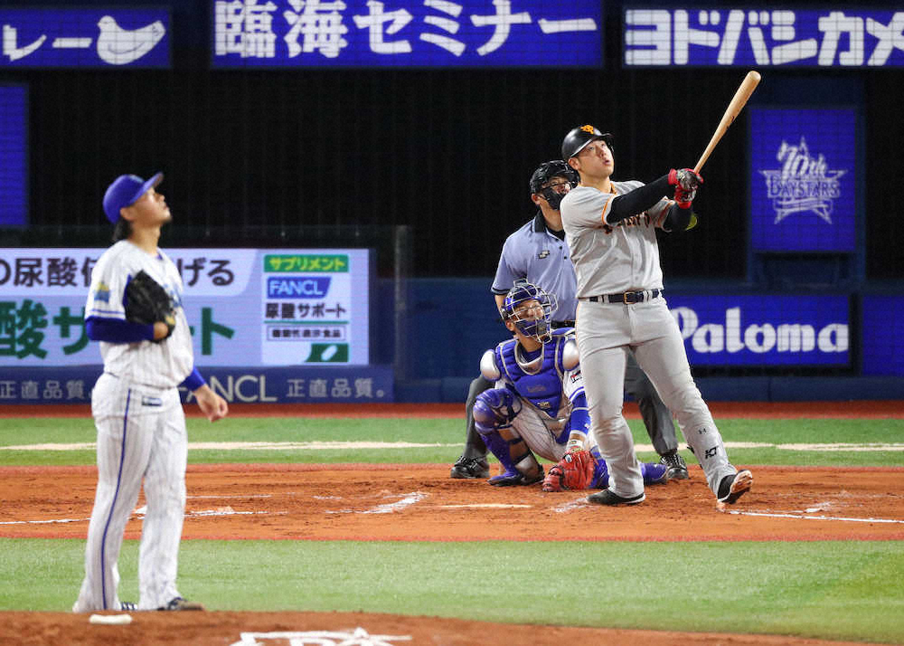 【画像・写真】巨人・岡本13試合ぶり一発！豪快18号3ランでDeNAに「反撃開始」