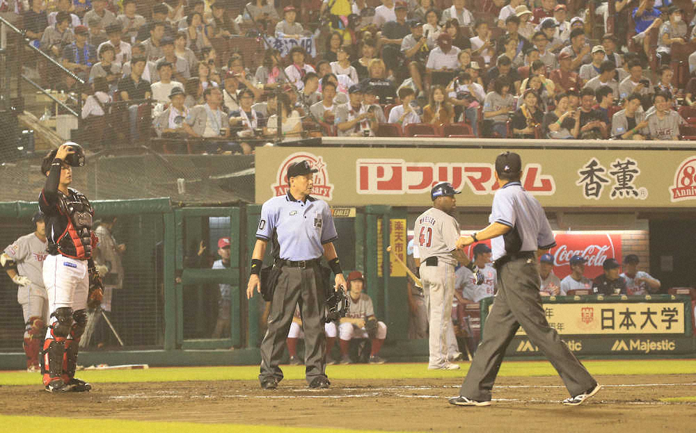 【画像・写真】楽天生命パークの楽天―ロッテ戦、震度4の地震で一時中断