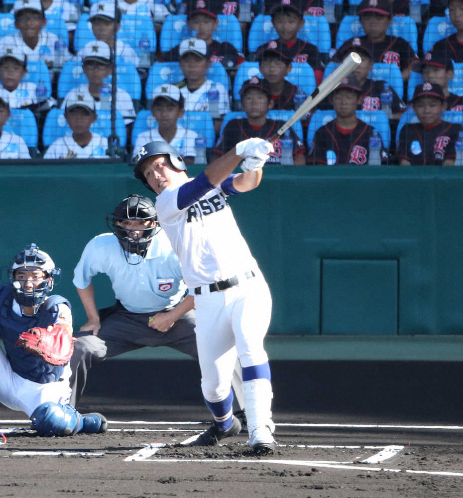 【画像・写真】履正社　井上、甲子園初アーチ!高校通算47本目は技ありの一発