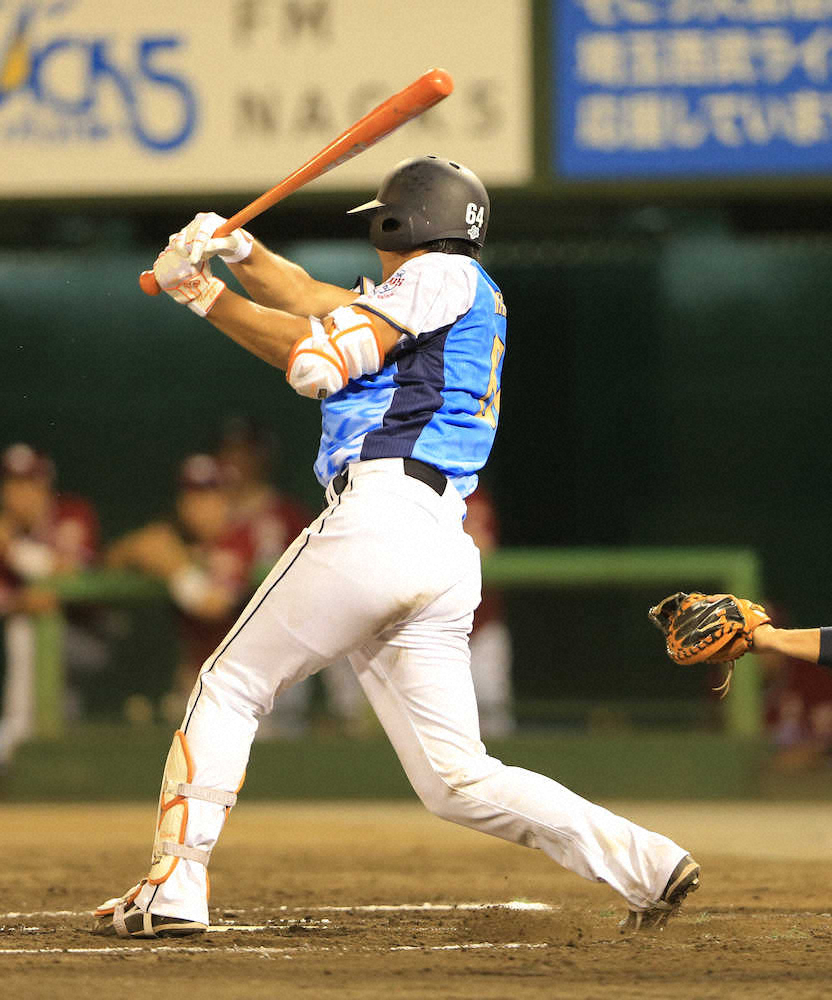 【画像・写真】西武・中田プロ12年目で初安打　通算12試合目「やっとヒットが出ました」