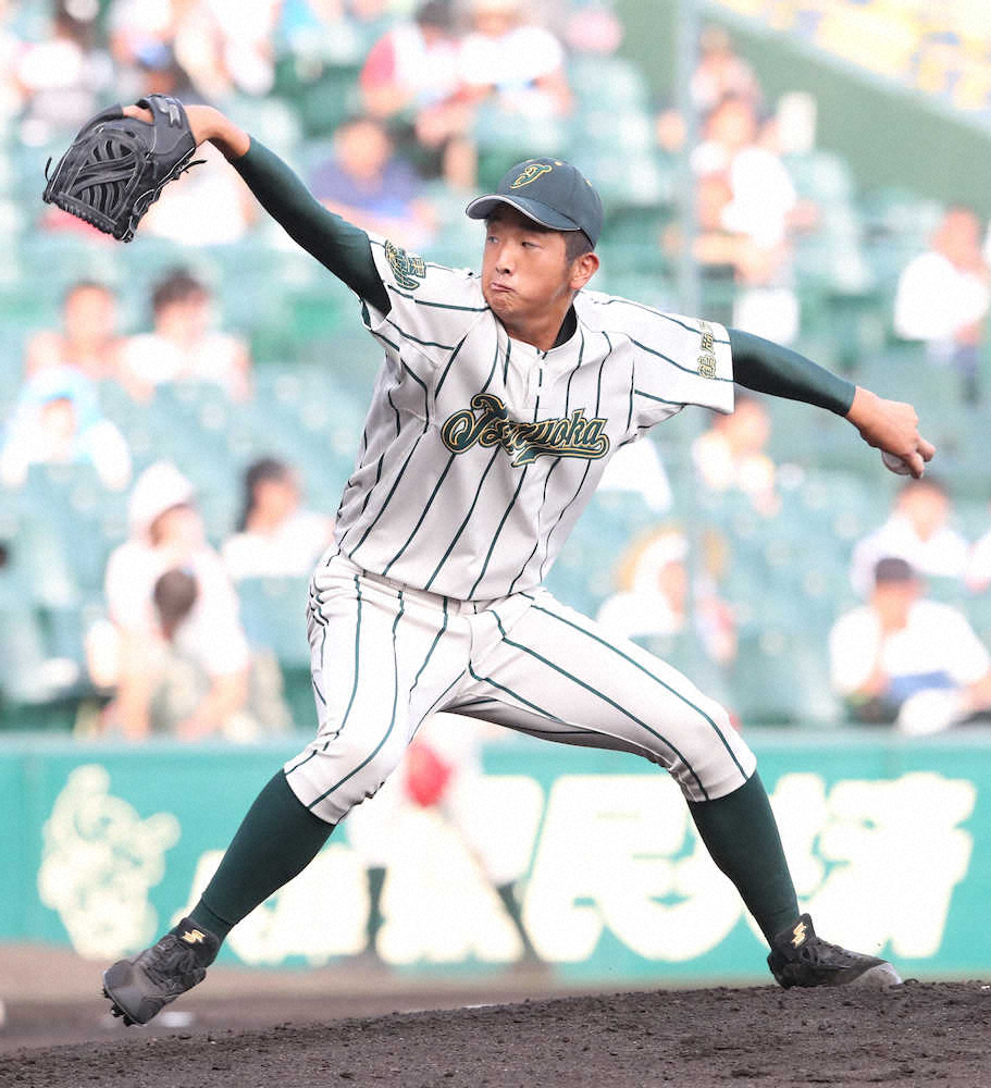【画像・写真】鶴岡東が逆転勝ちで初戦突破！丸山が逆転打　影山、池田が好継投