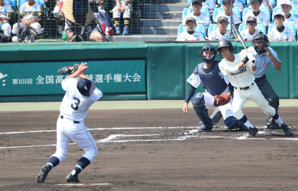 【画像・写真】岡山学芸館・丹羽、初回に打球直撃のアクシデント「左顔面骨骨折」で緊急降板もナイン奮起1勝
