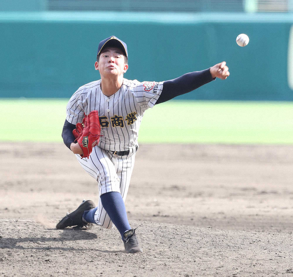 【画像・写真】明石商・杉戸“先輩の意地”10回2失点完投　エース温存で頂点目指す
