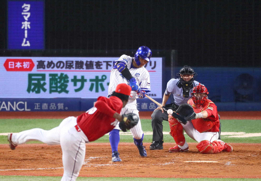 【画像・写真】DeNA・筒香　史上105人目の200本塁打達成　広島・モンティージャの153キロを右翼スタンドへ