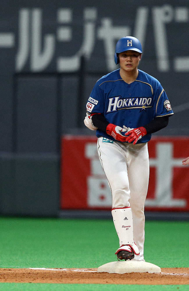 【画像・写真】日本ハム・栗山監督　4番・清宮に代打も…延長10回サヨナラ機逃す「勝ちきれず反省」