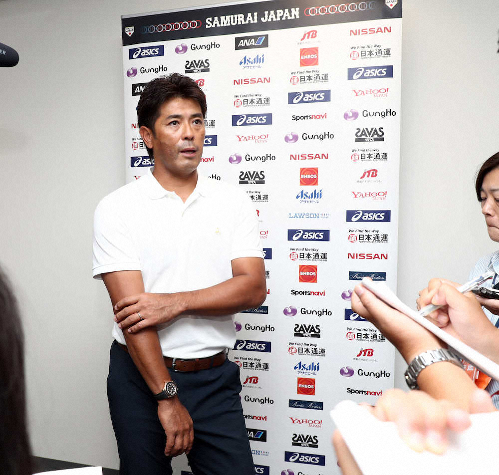 【画像・写真】侍ジャパン稲葉監督　台湾プロ野球視察終え帰国　台湾独特のスタイルも警戒