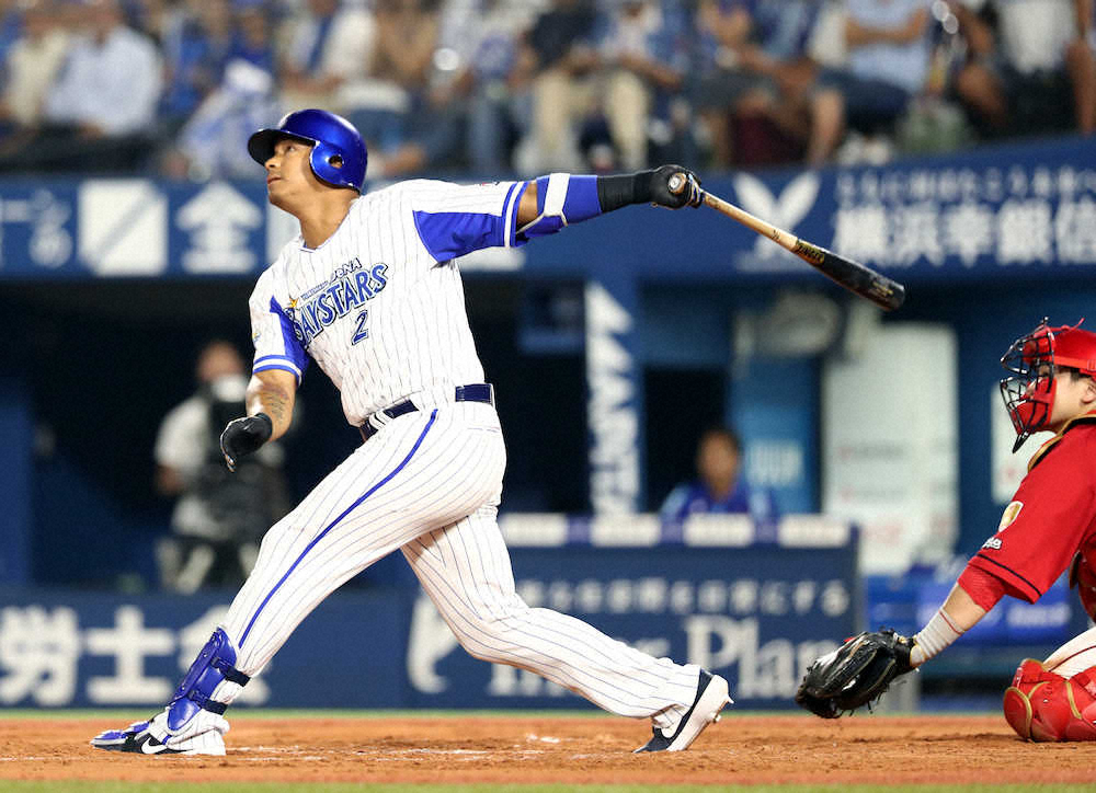 【画像・写真】DeNAロペス、途中出場で千金24号「一振りがいいところで出た」