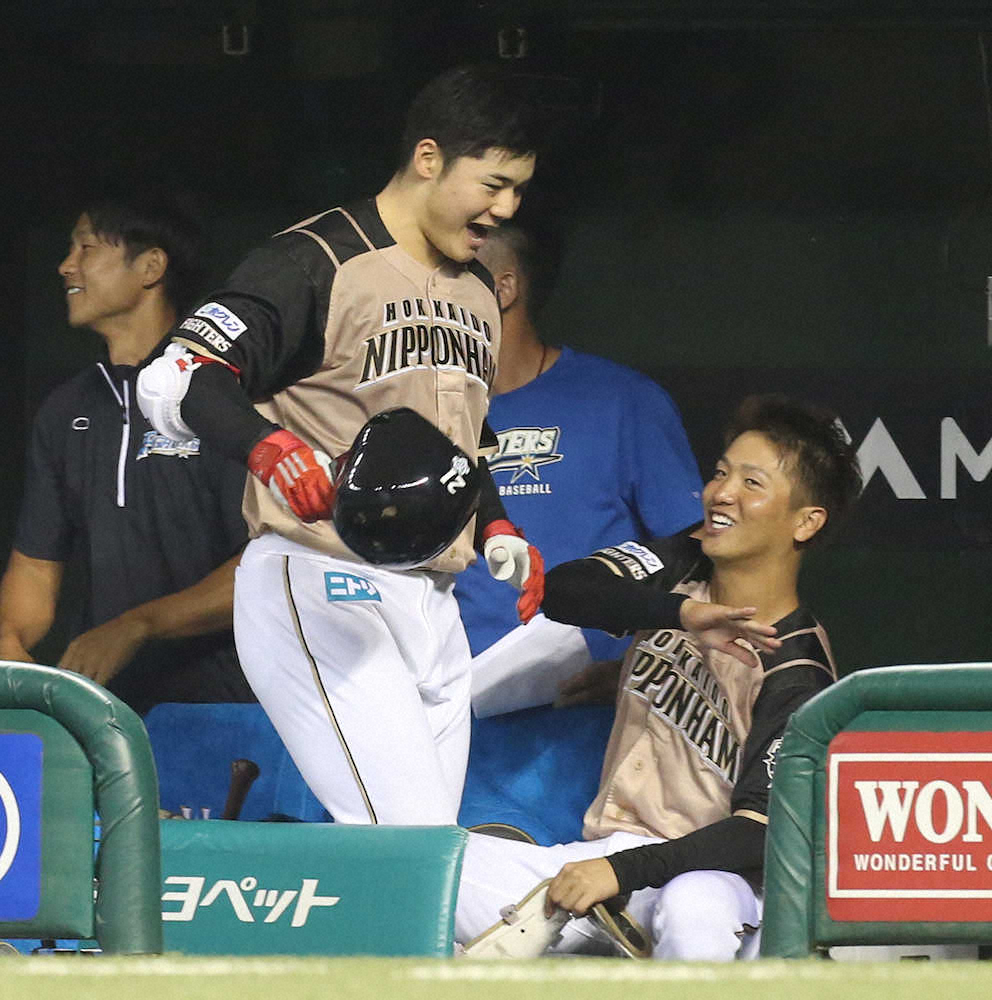 【画像・写真】日本ハム・清宮　4番で2試合連発！1年前も8月21日、22日に…