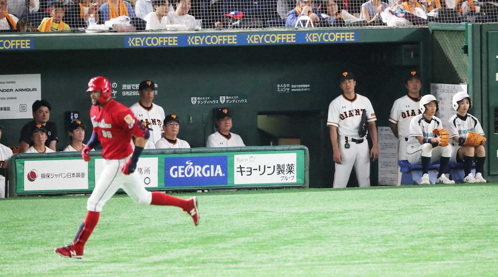 【画像・写真】巨人、拙攻連発で2試合連続零封負け　8四死球のジョンソン攻略できず　5年連続広島戦負け越し