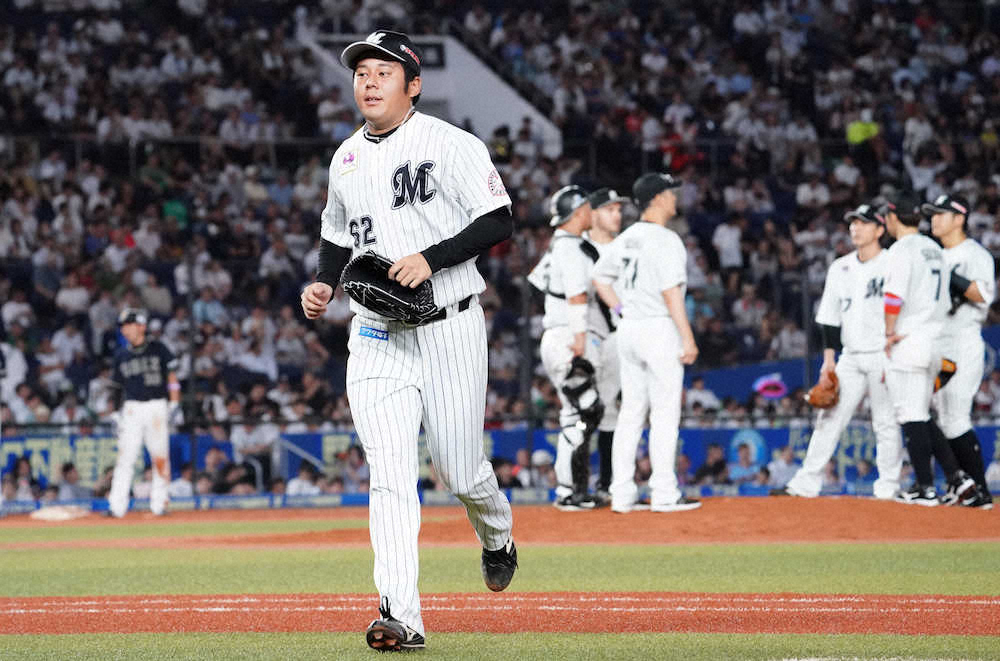 【画像・写真】8回、東條の後を受けた永野は勝ち越しまで許し降板（撮影・長久保　　豊）