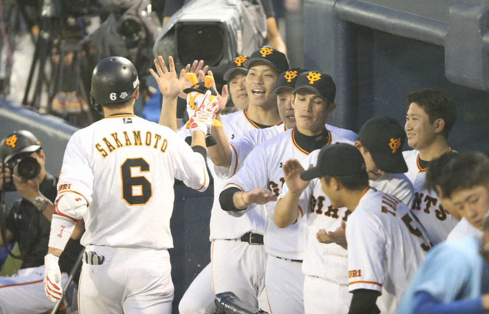 【画像・写真】巨人・坂本、ソトに並ぶ34号ソロ！6試合ぶり一発に「久しぶりだね！」