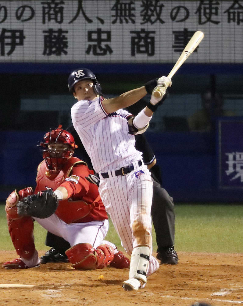 【画像・写真】ヤクルト・山田哲　通算200号が劇的サヨナラ満塁弾！広島との壮絶な打撃戦制す