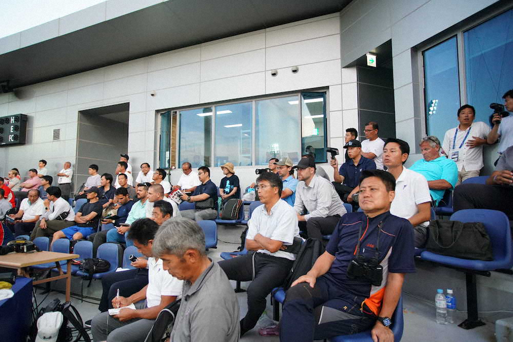 【画像・写真】奥川18K快投　日米スカウトが絶賛「三振を取るコツ知っている」
