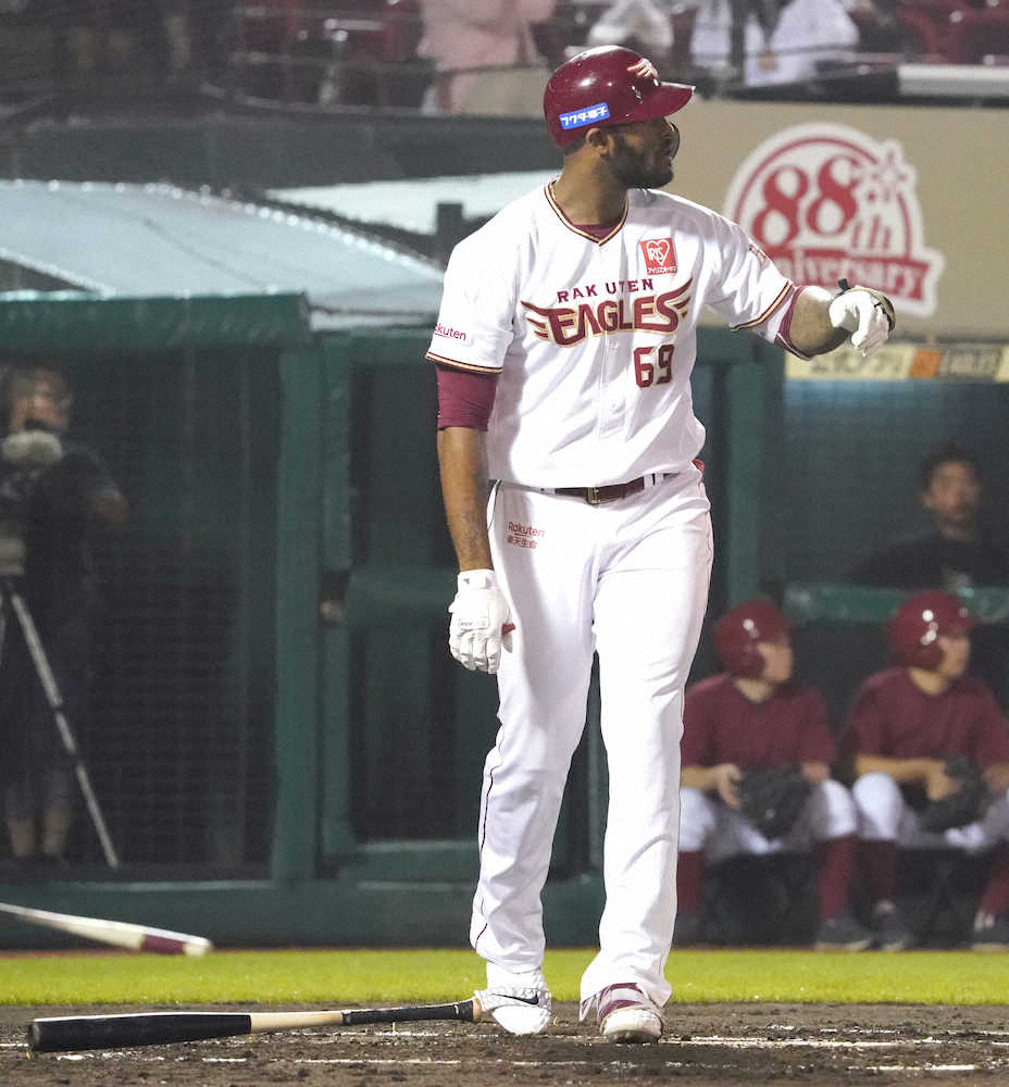 【画像・写真】楽天・ブラッシュ　2戦連発の30号！来日1年目の外国人選手が30本塁打に到達したのは球団初