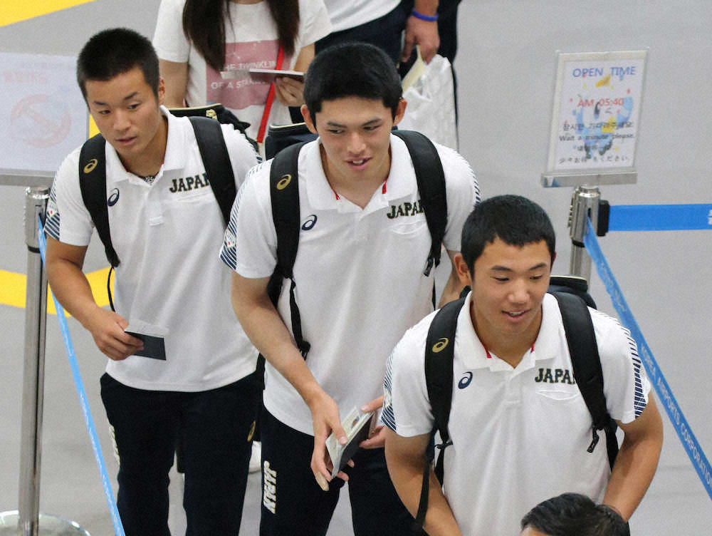 【画像・写真】U18侍に台風“直撃”　釜山で9時間待ちぼうけ…結局欠航でグッタリ