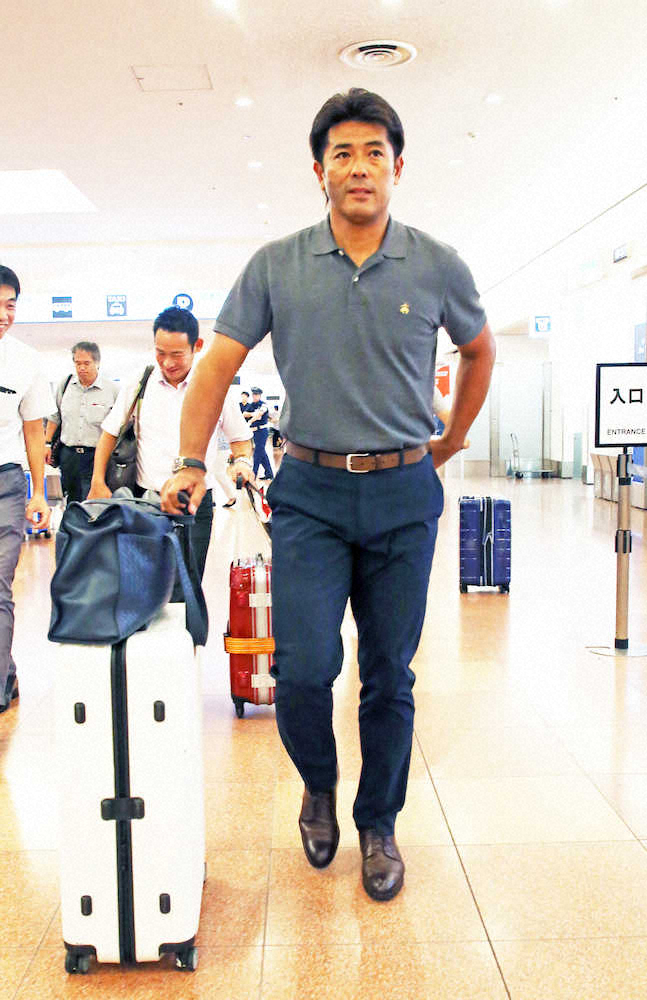 【画像・写真】侍・稲葉監督、東京五輪金へ世界行脚　総移動距離約5万キロ　地球一周超え視察　