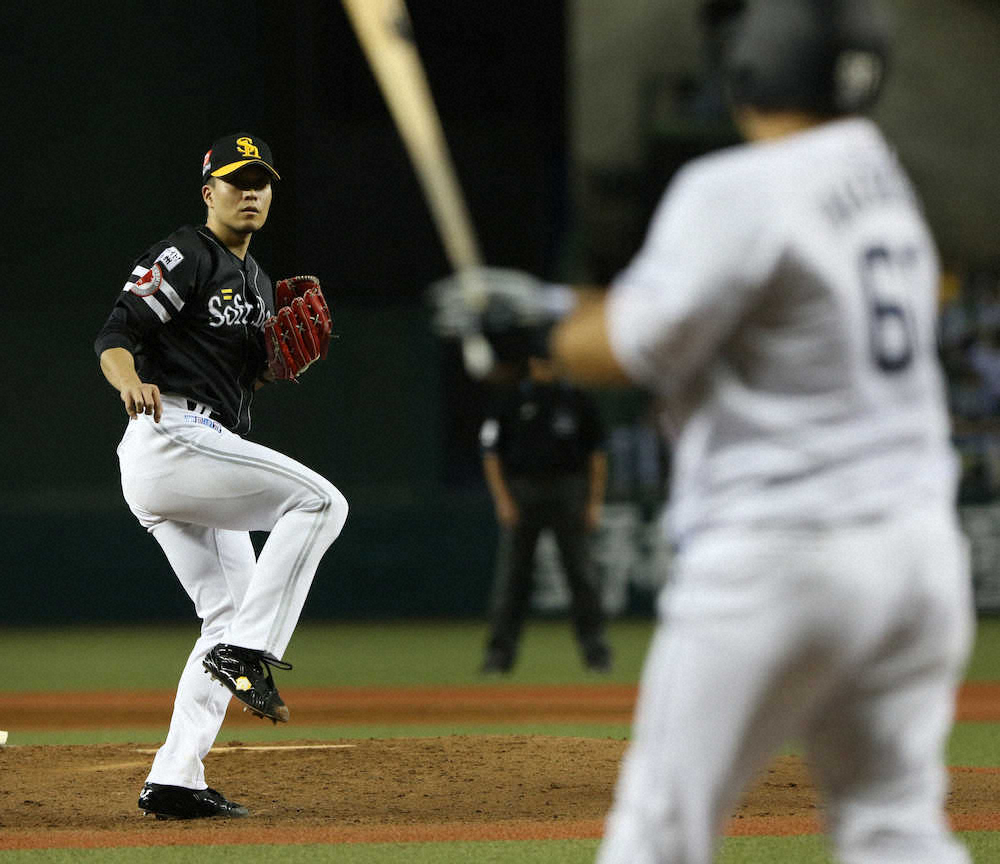 【画像・写真】2回無死、中村から三振を奪う千賀（撮影・西海健太郎）