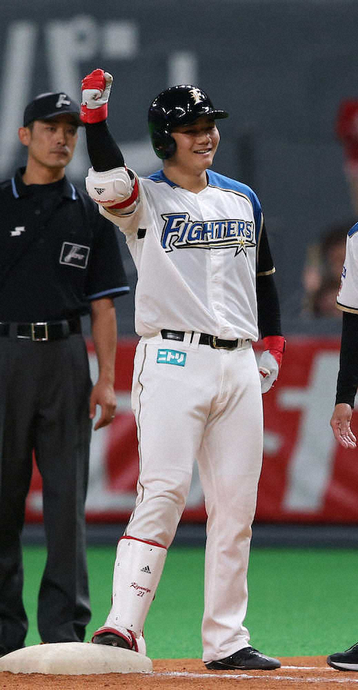 【画像・写真】清宮が熱パ“演出”　15打席ぶり安打がV打「何とか期待に応えようと」