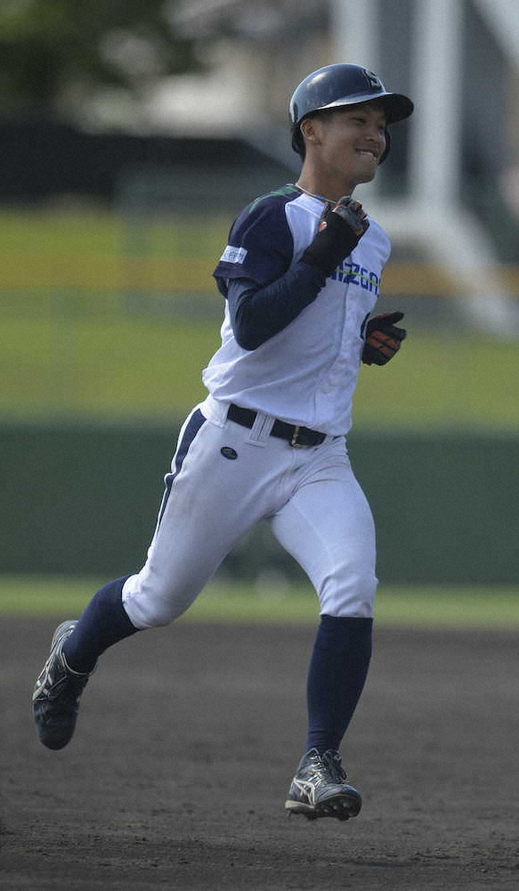 【画像・写真】静岡ガス逆転で12年ぶり決勝進出！ルーキー丹甫、失策の汚名返上ダメ押し3ラン