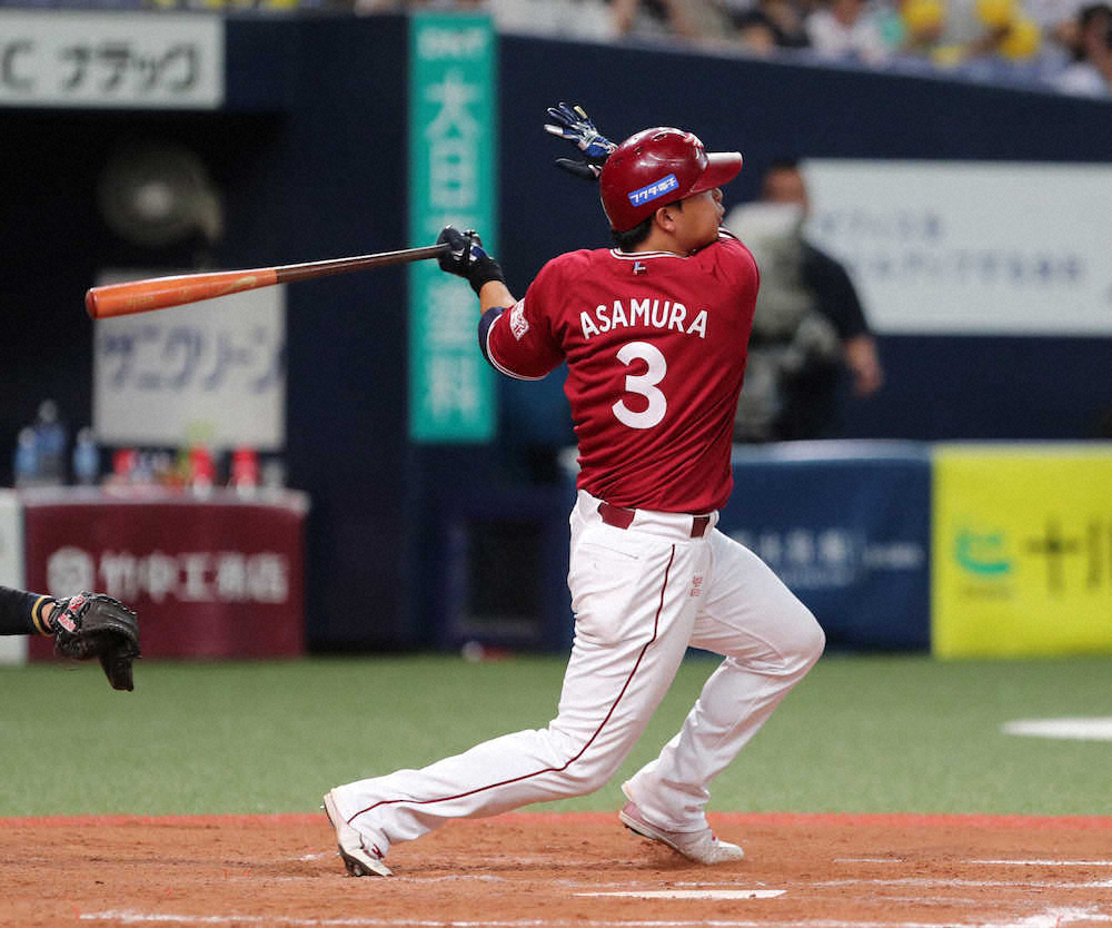 【画像・写真】楽天・浅村2年連続30号「自分が打ったことよりも勝てたことがうれしい」