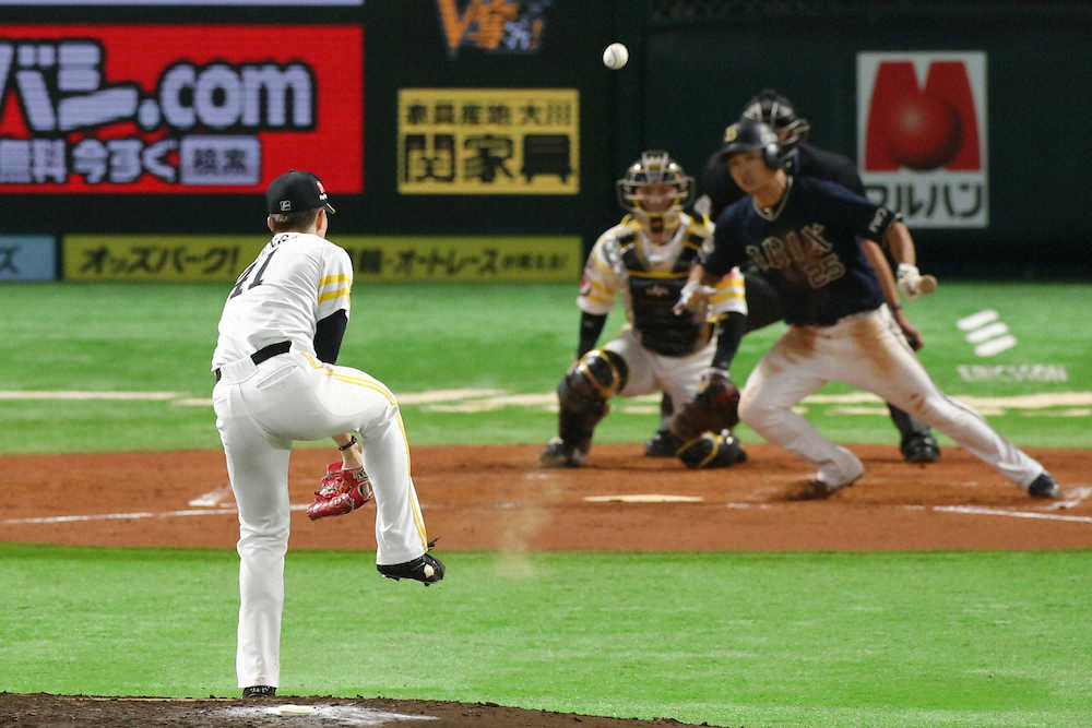 【画像・写真】ソフトB千賀ヒヤリ…右足に打球直撃　治療受け続投、宗を三振斬り