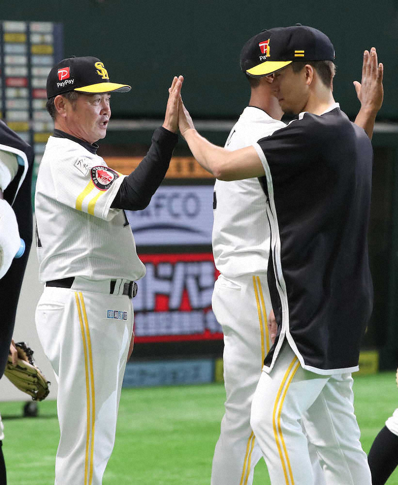 【画像・写真】ソフトB 6年連続CS＆2位以上確定　逆転Vへ負けられない…工藤監督「1戦1戦全力で」