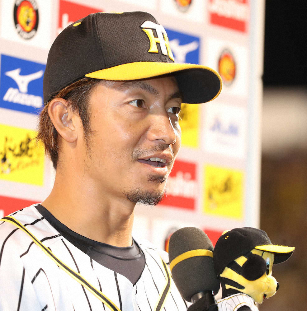 【画像・写真】阪神・鳥谷　ファンに感謝の決勝V打!甲子園で今季初お立ち台「懐かしい感じがします」