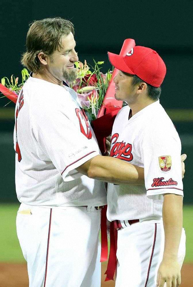 【画像・写真】誠也、大好きな“パパ”に誓う最終戦でのCS切符「絶対勝ちます打ちます頑張ります！」