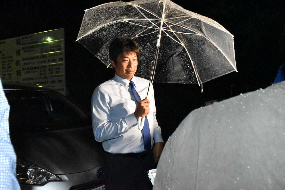 【画像・写真】大船渡・佐々木　楽天と面談50分間　宮越スカウト「素直」