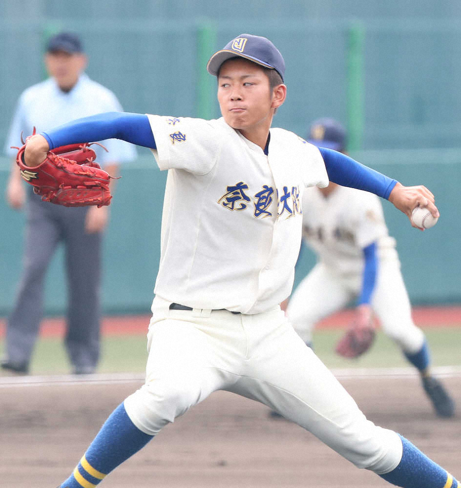 【画像・写真】奈良大付　6年ぶり近畿大会出場　左腕矢野、7回1失点9K「勝ち抜いて選抜を目指したい」