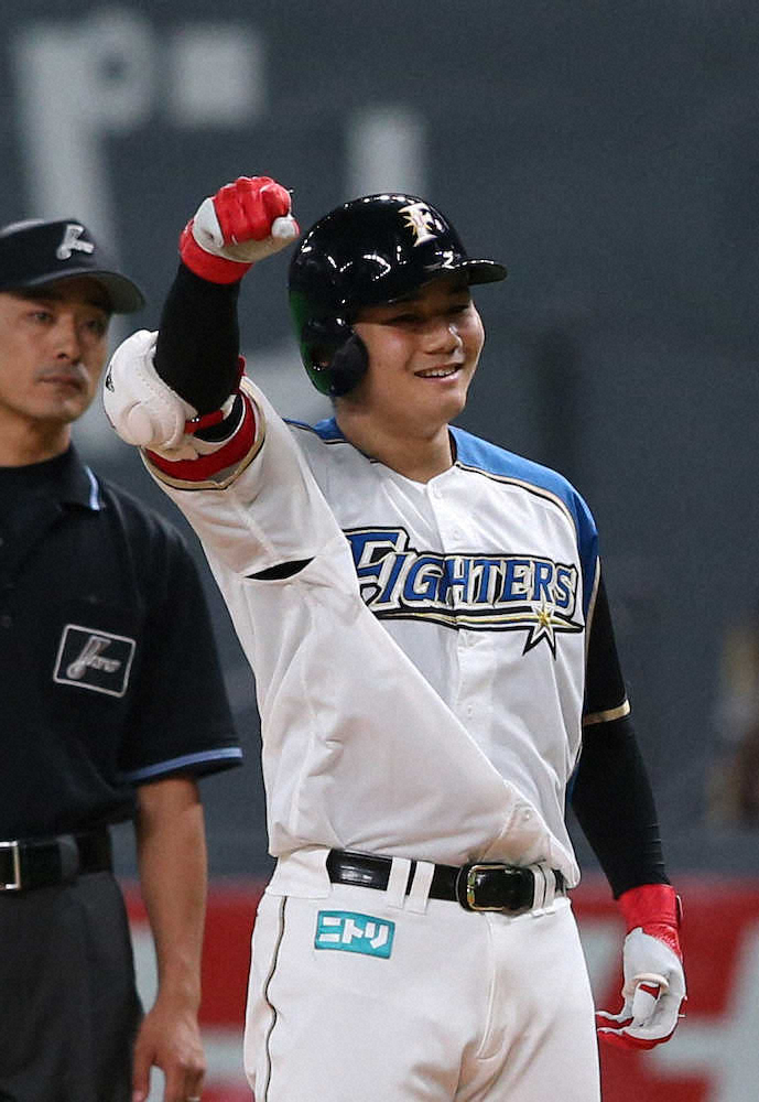 【画像・写真】清宮、右肘手術も検討　吉村GM「来季に向けて何が一番いいか」