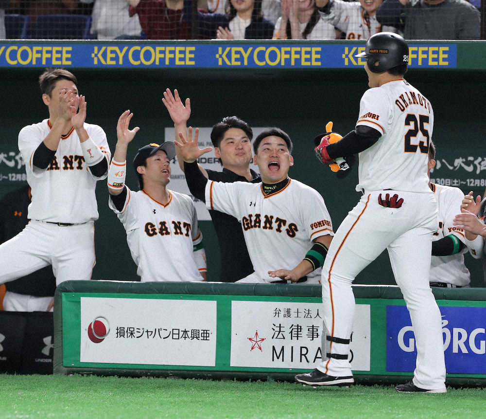 【画像・写真】巨人“マルオカ”連弾で虎狩り快幕！チームの思いは一つ“阿部さんを日本一に”