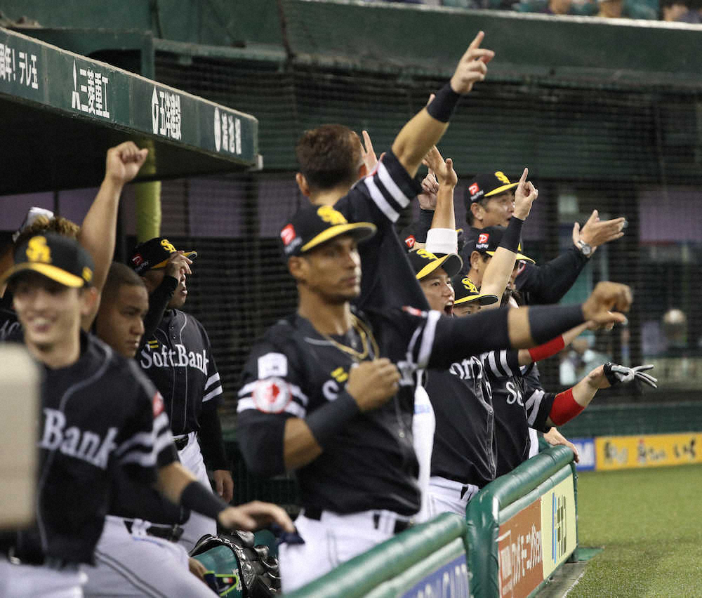 【画像・写真】ソフトB、3連勝で日本S進出王手！千賀が圧巻の8回10K零封　西武は完敗で崖っ縁