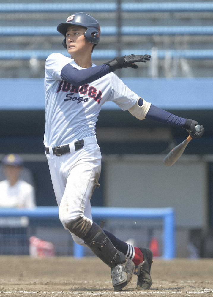 【画像・写真】駿河総合・紅林　遊撃守備評価高く　巨人スカウト　入団した頃の坂本勇より「上かもしれない」