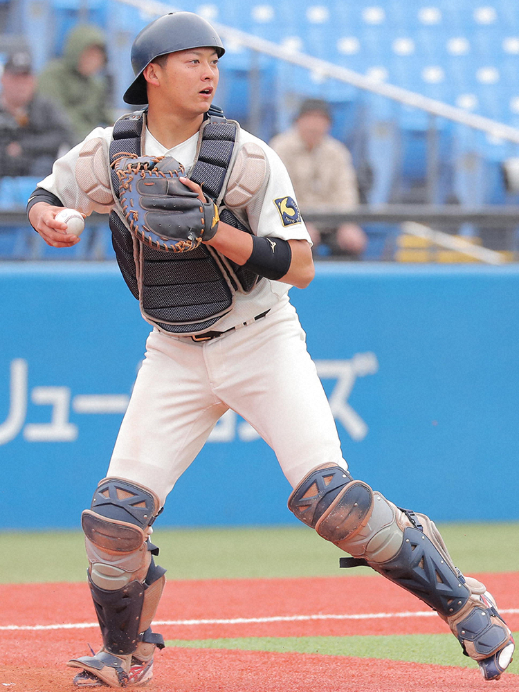 【画像・写真】東洋大・佐藤都志也捕手　ロッテが2位指名で交渉権獲得　3拍子揃った捕手