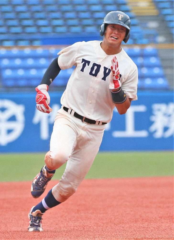 【画像・写真】東洋大連敗止めた　ドラフト上位候補佐藤都、ダメ押しフェン直二塁打