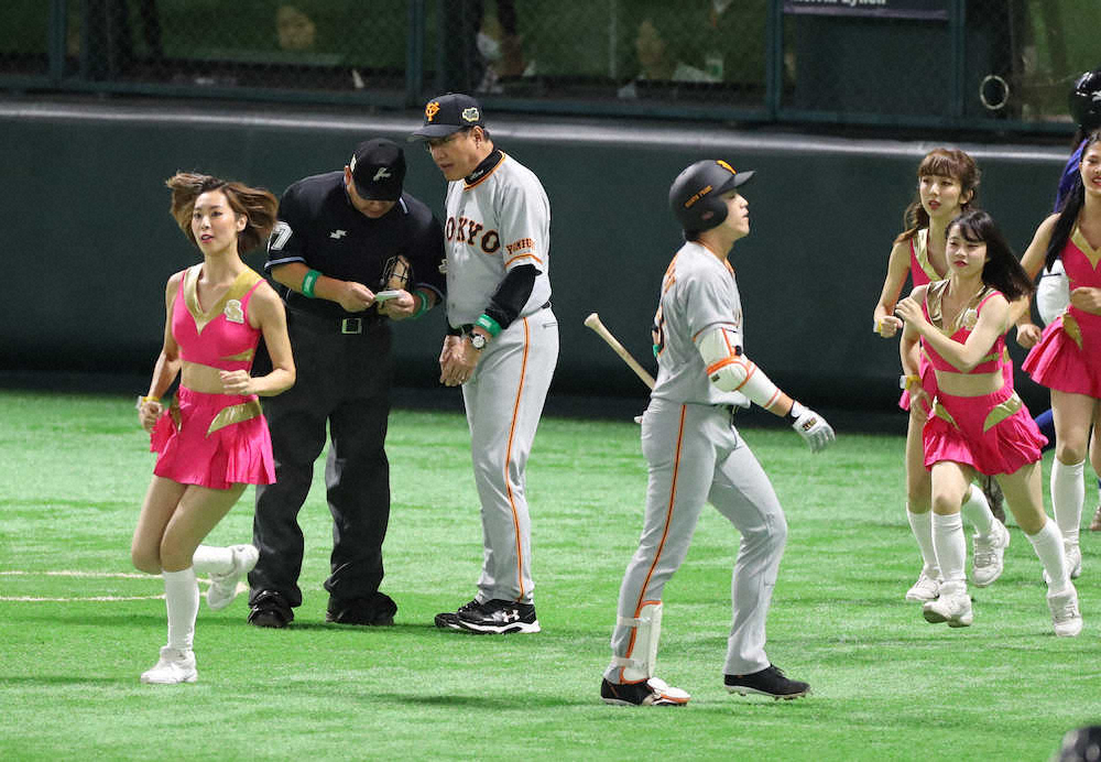 【画像・写真】セ覇者・巨人は黒星発進　阿部先制弾も空砲　山口、父の命日に痛恨の逆転2ラン被弾で敗戦投手に