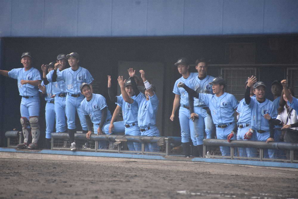 【画像・写真】追手門大6季ぶり1部復帰王手！元中日の小島監督は気を引き締める「甘い言葉が…」