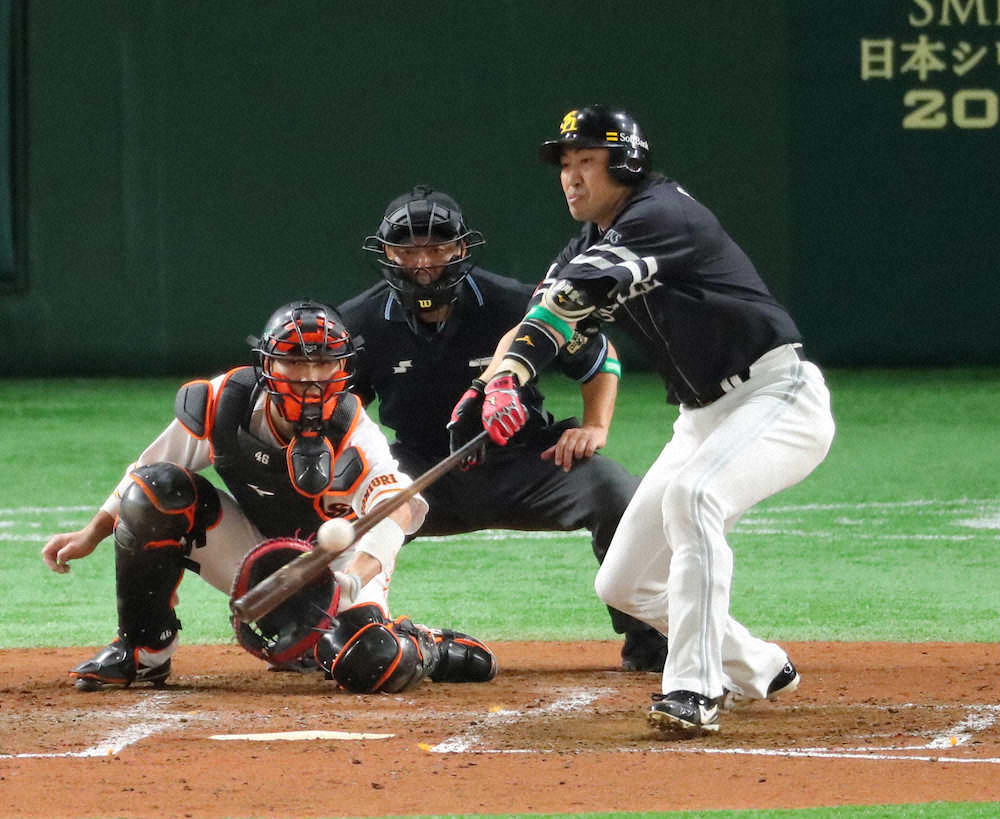 【画像・写真】4回1死、左前打を放つ内川（撮影・木村　揚輔）