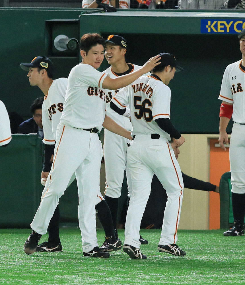 【画像・写真】巨人・菅野、無四球8K力投報われず　1点ビハインドの7回、エラーで出した走者にエラーで生還許す