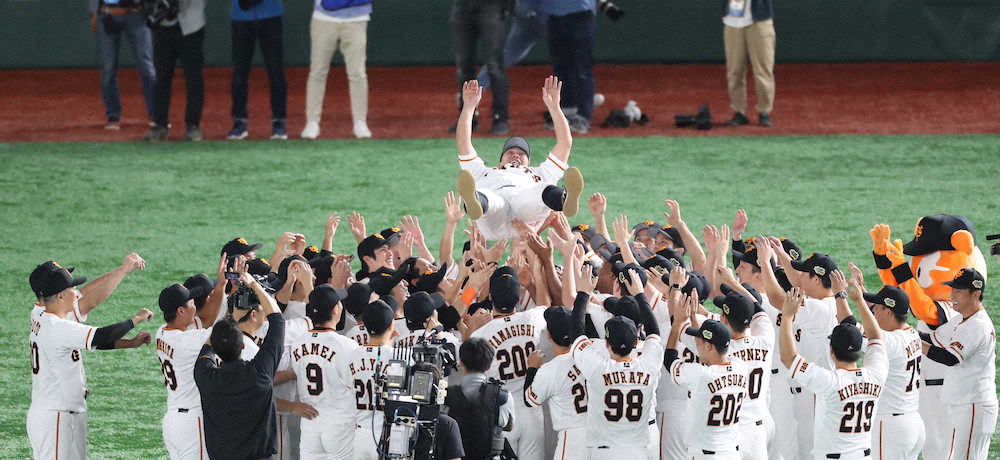 【画像・写真】中畑清氏　古巣・巨人の敗因は「イージーミス」　引退の阿部ねぎらう「選手冥利につきる」