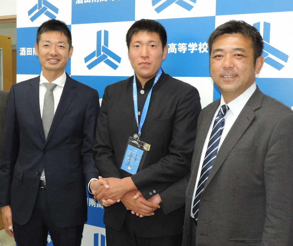 【画像・写真】巨人の“アナコンダ”になる！ドラ6・伊藤に指名あいさつ　対戦したいのは「佐々木朗希くん」